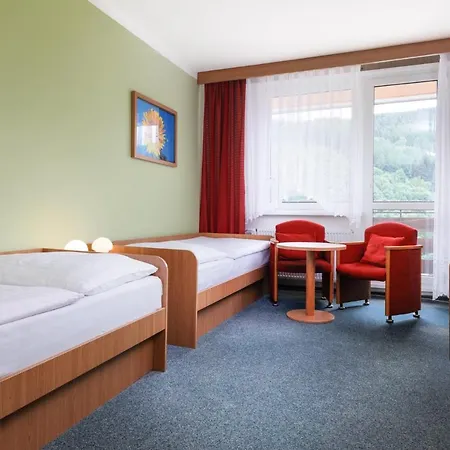 Dlouhe Strane Hotel 3*