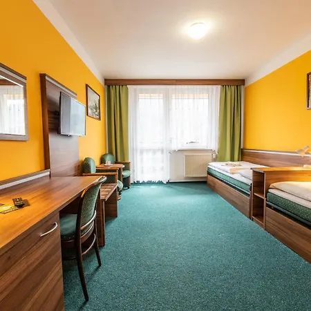 Dlouhe Strane Hotel 3*
