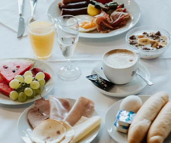 Hotel Dlouhe Strane 3*