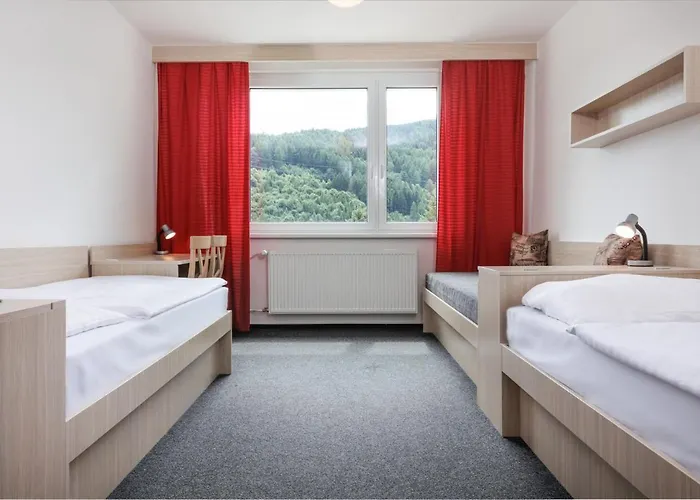 Dlouhe Strane Hotel 3*